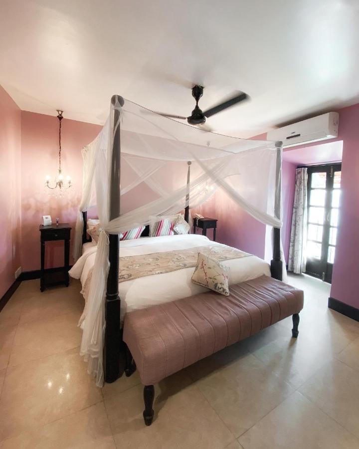 Fort Tiracol Heritage Hotel Arambol Exterior foto